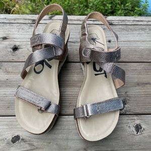 OTBT Wavey Wedge Sandal -Sz 7.5